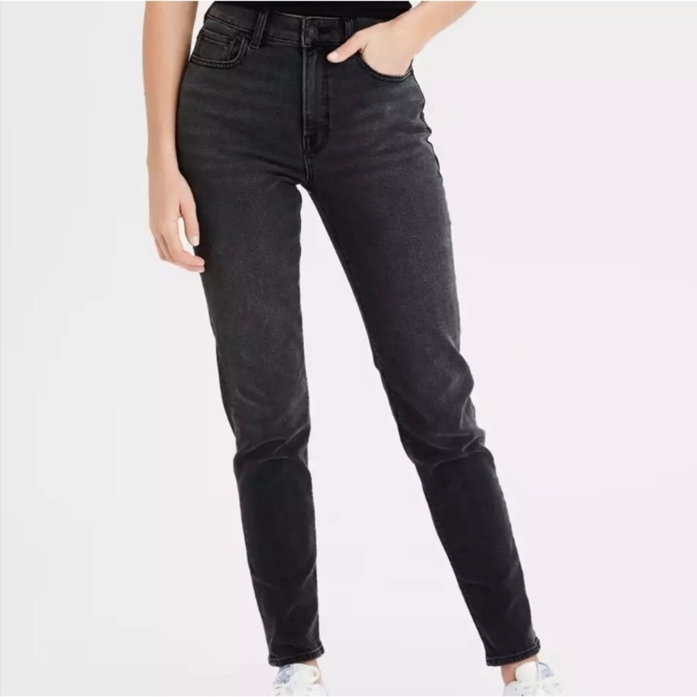 American Eagle High Rise Mom Jeans Black Size 4